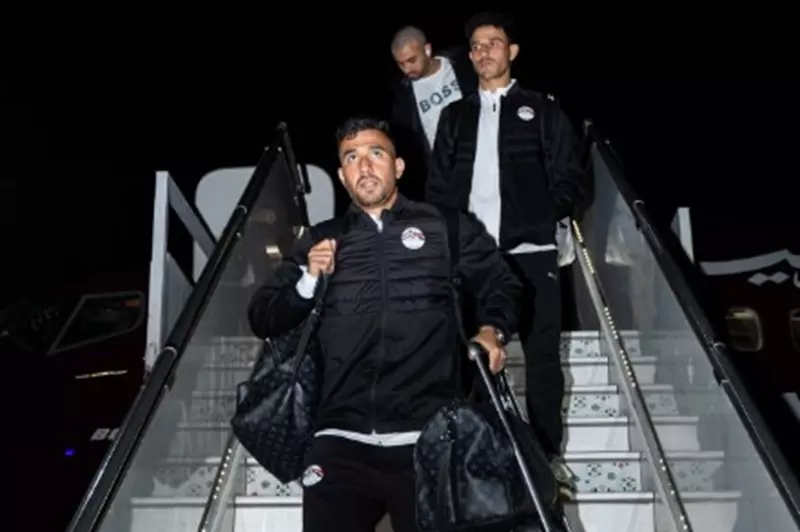 منتخب مصر يصل مطار طنجة استعدادا لمواجهة السنغال (صور) 